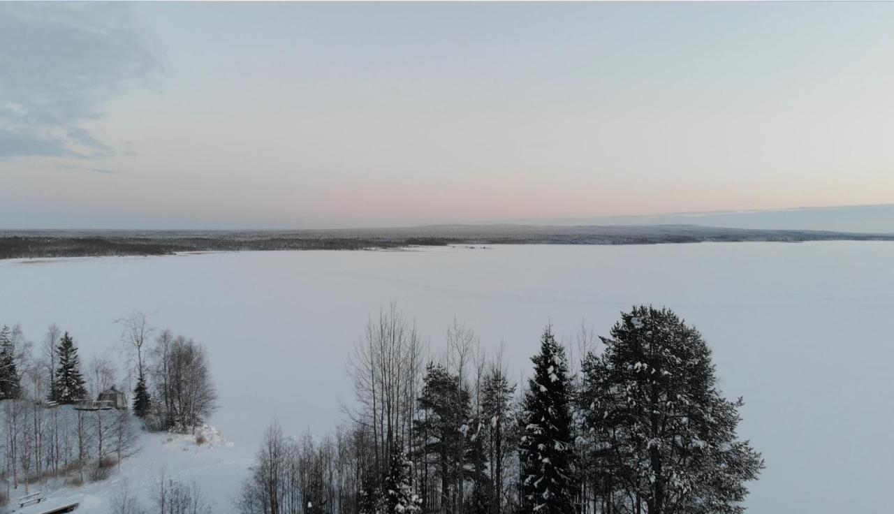 Ahosen Lomamoekit Villa Vikajarvi ภายนอก รูปภาพ