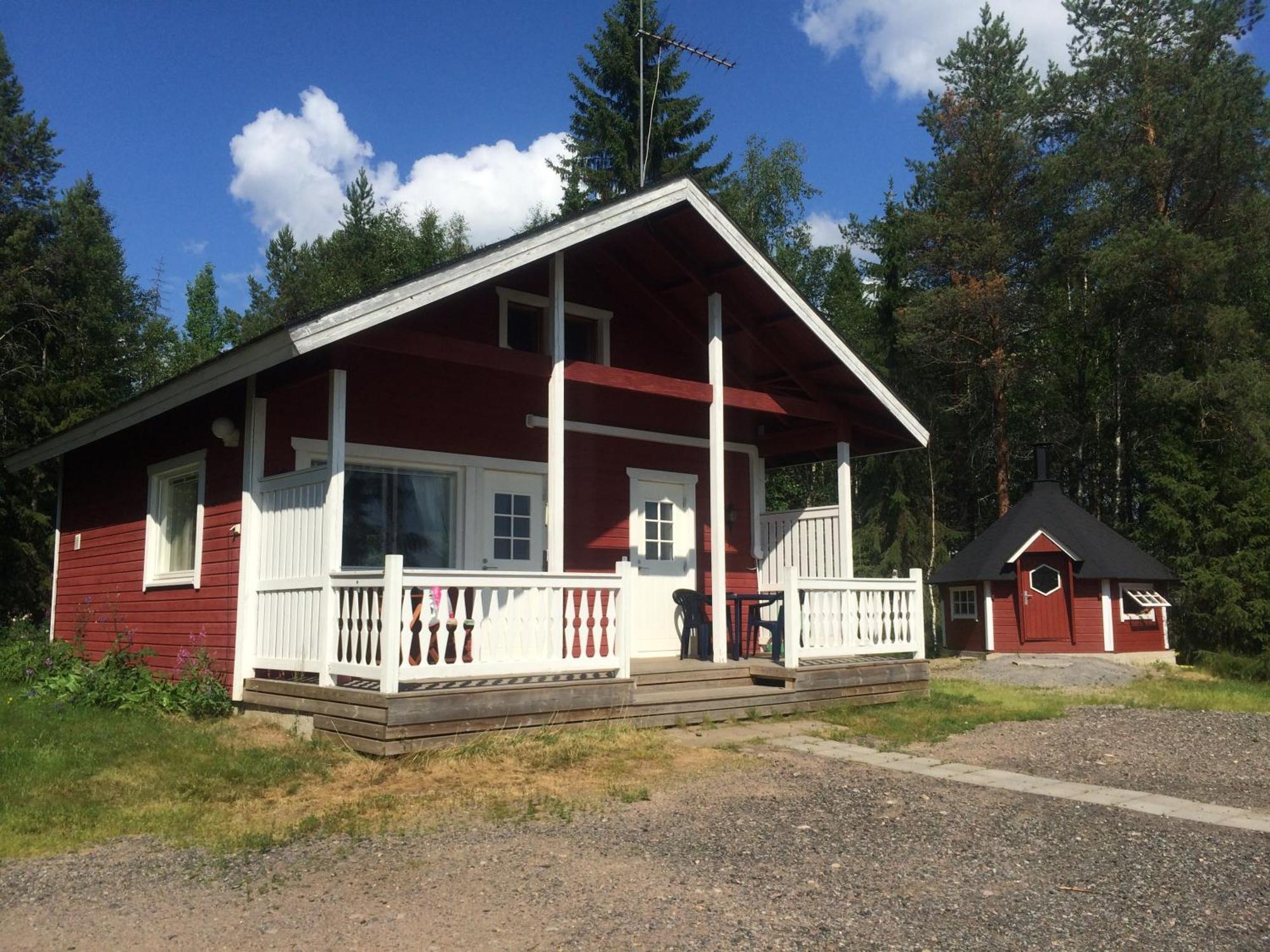 Ahosen Lomamoekit Villa Vikajarvi ภายนอก รูปภาพ
