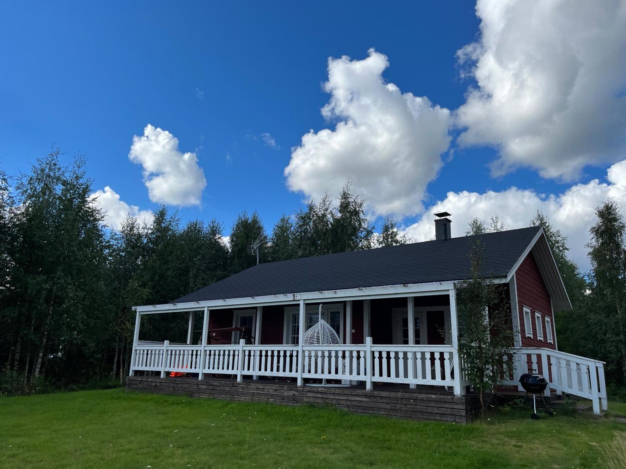 Ahosen Lomamoekit Villa Vikajarvi ภายนอก รูปภาพ