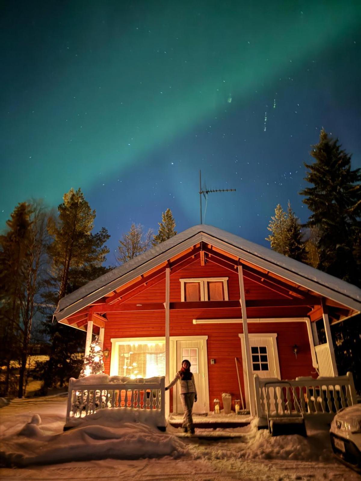 Ahosen Lomamoekit Villa Vikajarvi ภายนอก รูปภาพ
