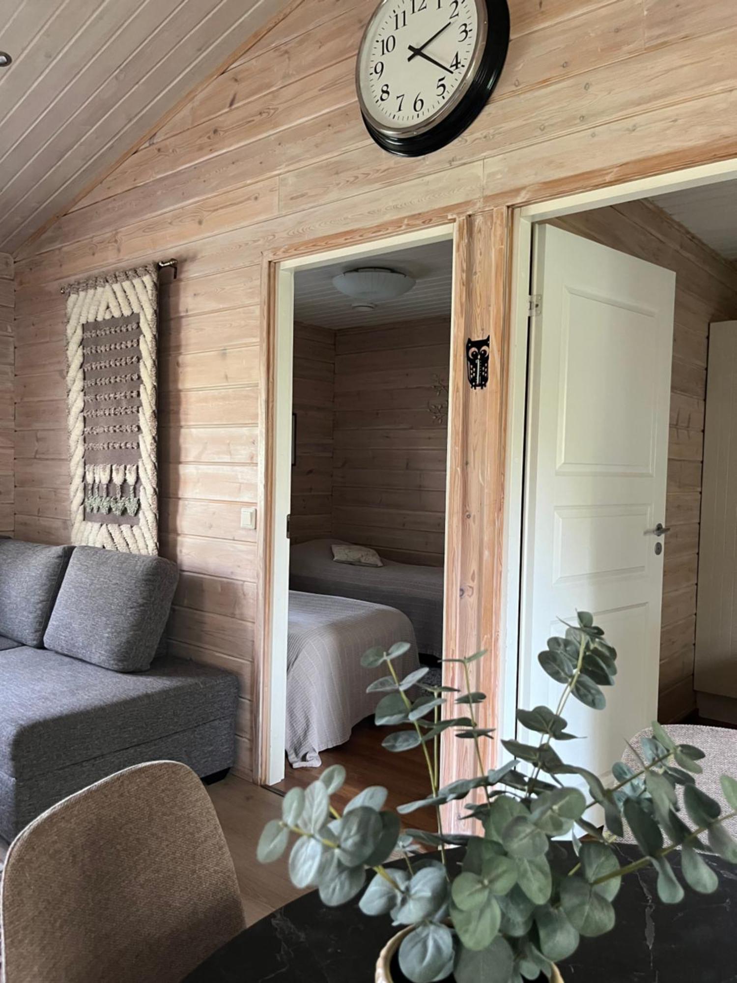 Ahosen Lomamoekit Villa Vikajarvi ภายนอก รูปภาพ