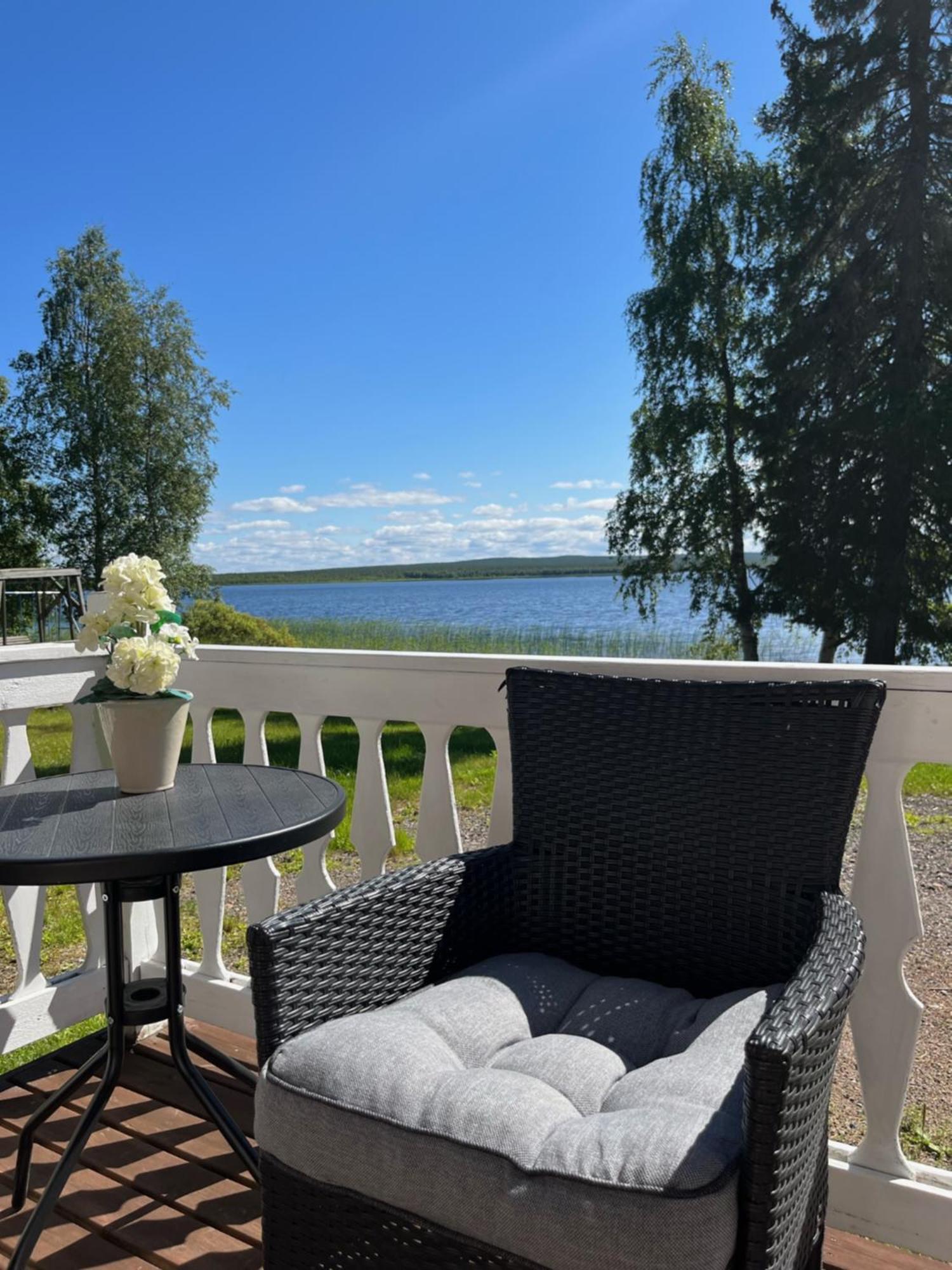 Ahosen Lomamoekit Villa Vikajarvi ภายนอก รูปภาพ