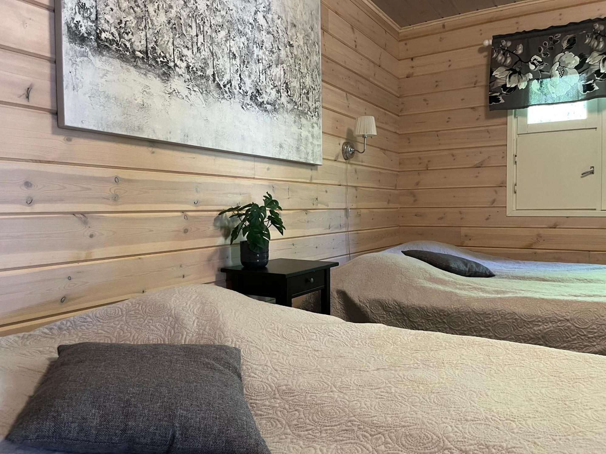 Ahosen Lomamoekit Villa Vikajarvi ภายนอก รูปภาพ
