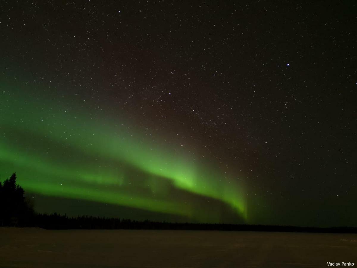 Ahosen Lomamoekit Villa Vikajarvi ภายนอก รูปภาพ